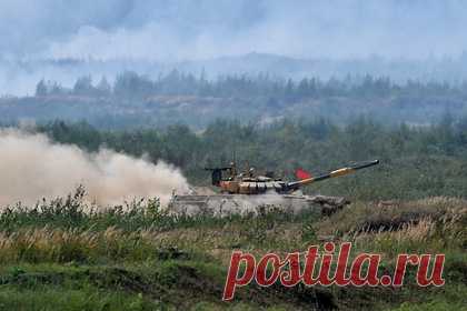 Объявленные в розыск московские подростки сбежали на военный полигон к другу. Мальчика и девочку 16 и 17 лет, являющихся подопечными московского социально-реабилитационного центра, объявили в розыск в начале лета. Спустя два месяца подростков нашли на полигоне в Ростовской области. По данным правоохранителей, туда они сбежали к другу, с которым познакомились в соцсетях.