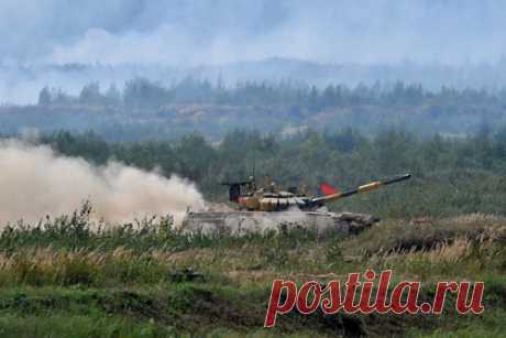 Объявленные в розыск московские подростки сбежали на военный полигон к другу. Мальчика и девочку 16 и 17 лет, являющихся подопечными московского социально-реабилитационного центра, объявили в розыск в начале лета. Спустя два месяца подростков нашли на полигоне в Ростовской области. По данным правоохранителей, туда они сбежали к другу, с которым познакомились в соцсетях.
