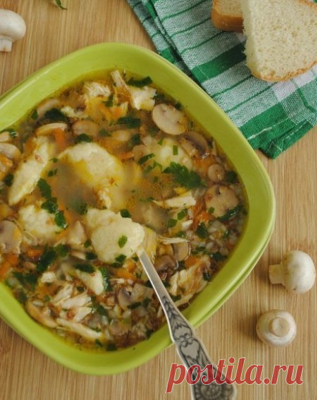 Гречневый суп с грибами и картофельными клецками / Свежие рецепты