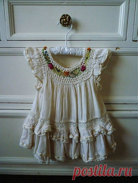 SALE - Vintage Embroidered Infant Dress, Size 12 Months