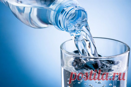 Девять способов очистить дома воду без фильтров - KitchenMag.ru