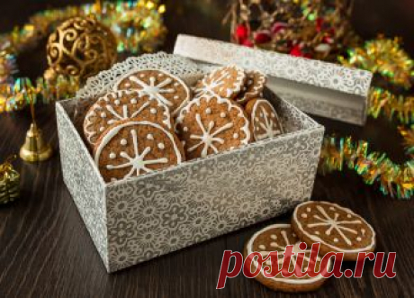 Подборка рождественской выпечки - штоллены, кексы, печенье Я решила выделить эту подборку отдельно – независимо от большого новогоднего меню. Так будет проще, быстрее и нагляднее. Правда же? 🙂 В этом меню собраны рецепты печенья, которое можно печь для подарочных новогодне-рождественских наборов. Здесь же вы найдете рецепты штолленов, паннетоне и другой рождественской выпечки из разных национальных кухонь. Отдельно…