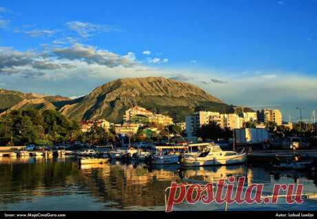 (4) Crna Gora Montenegro