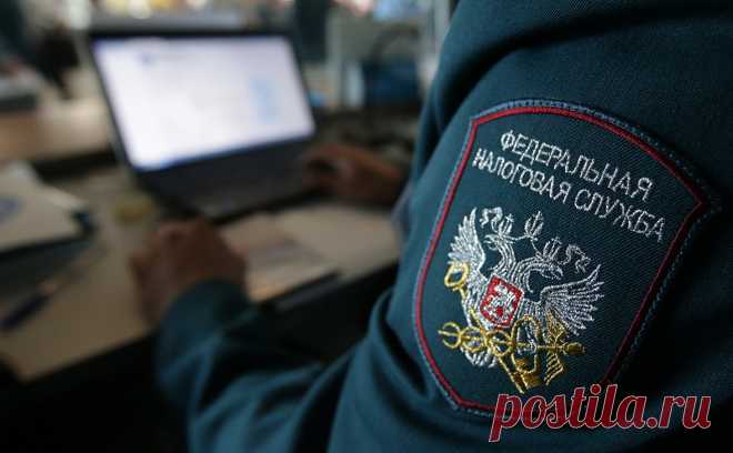 Налоговая служба подключилась к анализу российской экономики. Налоговики вступили в конкуренцию с Росстатом на поле экономической статистики: ФНС начала публикацию таких индикаторов, как доходы работников и прибыль компаний. Источником служит налоговая отчетность, которая есть только у ФНС