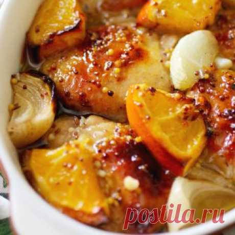 Курица и апельсин — безумно вкусное сочетание! Для каждого из нас курица — это самый простой и традиционный продукт для семейного ужина. Она очень проста в приготовлении. Но порой мы не знаем, как бы разнообразить это блюдо. Какие бы приправы вы не добавили — вкус жаренной курицы уже стал слишком обычным и неинтересным. Но мы нашли для вас рецепт курицы, который удивит вашу […]