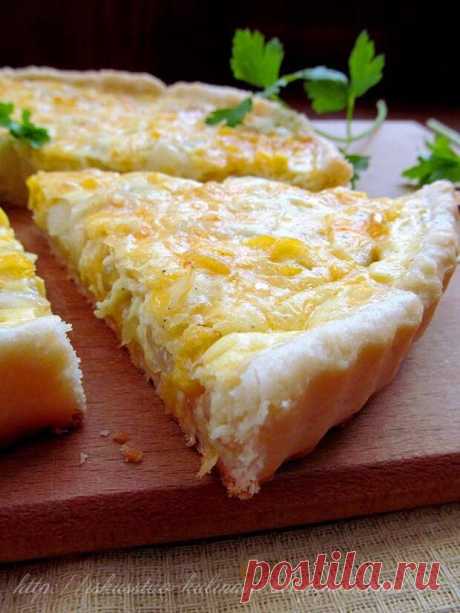 Луковый пирог - Будет вкусно - 13 мая - 43990895847 - Медиаплатформа МирТесен Рецептик этого пирога очень простой, быстрый в приготовлении и совершенно не затратный. А вкус у пирога просто изумительный!!! Вообще, на мой взгляд, луковая выпечка всегда очень вкусная, но этот пирог подкупает доступностью продуктов, которые фактически всегда присутствуют в доме. А еще мне - 13 мая - 43990895847 - Медиаплатформа МирТесен