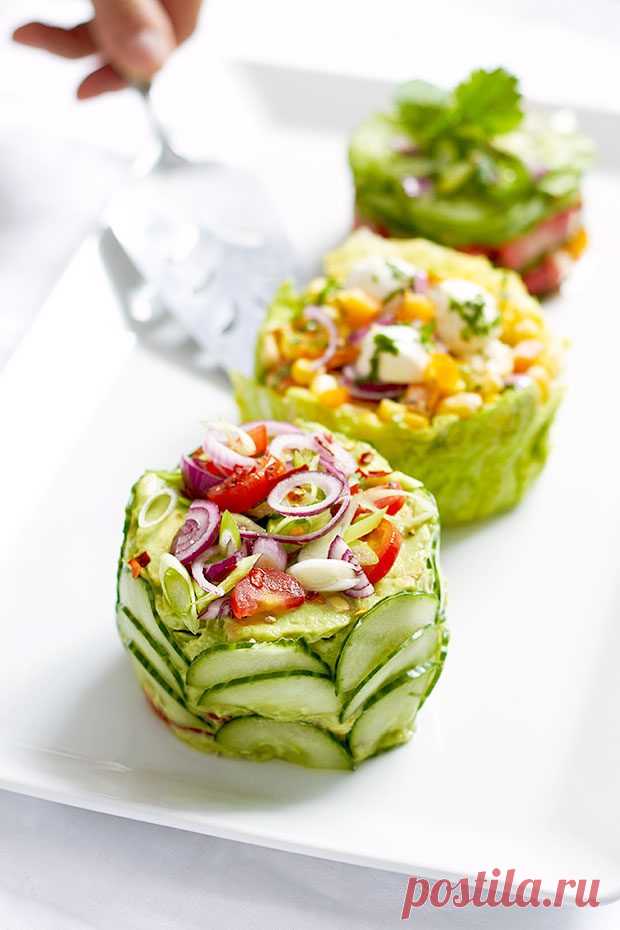 Make These Adorable Mini Salad Cakes for Your Next Potluck! Take vegetables out of the salad bowl! Here’s a trio of crisp and colorful salad cakes inspired by Japanese food stylist Mitsuki Moriyasu – They’re just perfect for your next potluck buffet! …
