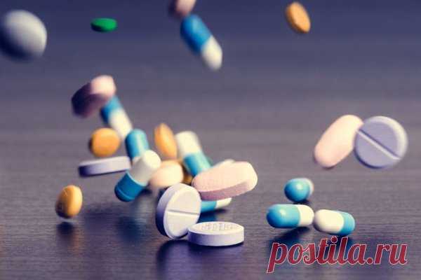 Эти 9 популярных лекарств пагубно влияют на нашу память | ladyjournal | Яндекс Дзен