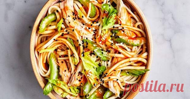 Удон с курицей и овощами - рецепт вкусного, пикантного блюда для всей семьи - БУДЕТ ВКУСНО! - медиаплатформа МирТесен Сочетая клетчатку, углеводы и белок, удон с курицей и овощами рецепт которого собрал в себя мощнейшие ингредиенты здорового питания, является отличным вариантом, чтобы обеспечить себе быстрый прием согревающей, разнообразной пищи, где густая лапша, купаясь в липких соусах и диетических бульонах,