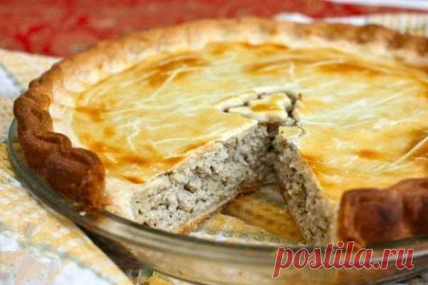 9 БЫСТРЫХ И СЫТНЫХ ПИРОГОВ НА УЖИН 

1.ПИРОГ С МЯСОМ 

Нам понадобится:
Для теста:
- 2 яйца
- 1/2 ч. л. соли
- 1 стакан муки
- 1 стакан кефира
- 1 ч. л. соды.

Для начинки:
- 300 г фарша
- 2-3 луковицы (порезать кубиками)
- соль, перец — по вкусу.

Приготовление:
1. Кефир смешиваем с содой и оставляем минут на 5. Затем добавляем остальные ингредиенты и хорошо перемешиваем.
2. Смазываем форму маслом, посыпаем мукой и выливаем половину теста. Выкладываем подготовленную начин...