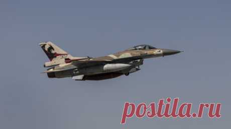 ЦПВС: удары по аэропортам в Дамаске и Алеппо нанесли истребители F-15 и F-16. По сирийским аэродромам Эн-Найраб в Алеппо и Дювали в Дамаске нанесли удары три истребителя F-15 и четыре F-16 ВВС Израиля. Читать далее