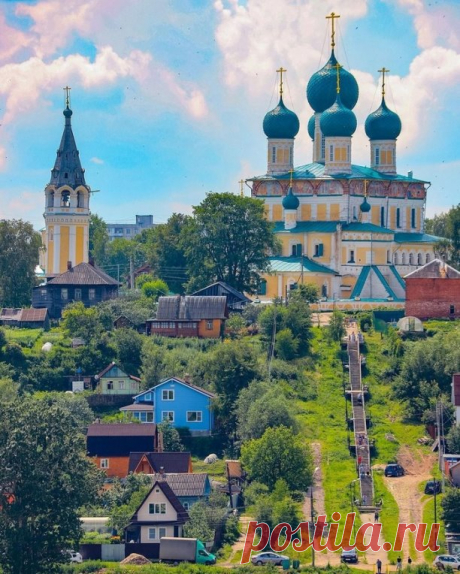 ღТутаев (Романов-Борисоглебск) - небольшой провинциальный городок Ярославской области, включенный в состав Золотого кольца России. Он славится чудотворными иконами, живописными ландшафтами и музеями. Дата основания: 1238 г. Население: 39 643 чел. (2021 г.)