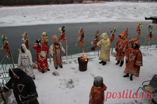 Желаем Вам всех земных Благ и скорейшего достижения благих Целей ! Важно знать : как только нить порвется или сама вдруг развяжется - это значит что сегодня она приняла на себя какой то большой негатив или ущерб направленный на Вас , и она вас защитила ценой своей «жизни»