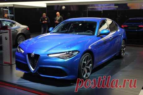 Парижский автосалон 2016. Седан Alfa Romeo Giulia получил версию Veloce