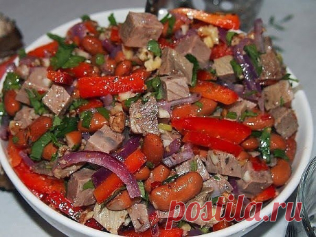 Знаменитый салат &quot;Тбилиси&quot; - вкуснятина и объедение! 








 Мужчины точно оценят!
 


















Ингредиенты:
 
1 банка красной фасоли,
200-250 грамм отварной говядины (берем нежирный кусочек весом грамм 300, отвариваем в подсоленной воде час-по…