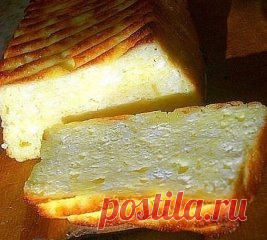 25 рецептов с творогом:
1. Бесподобный пирог с творогом и изюмом
2. Творожная шарлотка
3. Творожная запеканка
4. Творожная запеканка с изюмом и бананом
5. Французская творожная запеканка с грушами
6. Идеальные сырники 
7. Творожные пончики на скорую руку
8. Сырники нежнейшие и пышные (без яиц)
9. Творожный кекс
10. Творожник лимонный
11. Творожное крем-брюле или ещё одна обманка для детей
12. Сырники с маково-сметанным соусом
13. Сырники с начинкой (чернослив + орешки)
14....