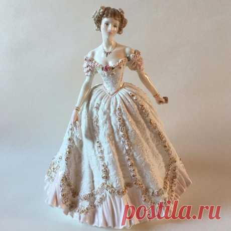 Изящные статуэтки Royal Worcester