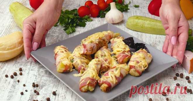 Кабачки в беконе с чесноком и сыром — Sloosh – кулинарные рецепты