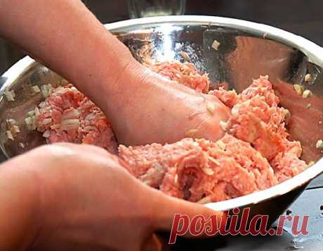 Вкуснейшие рулеты из фарша с сыром за 20 минут – вкус сражает наповал - На Кухне