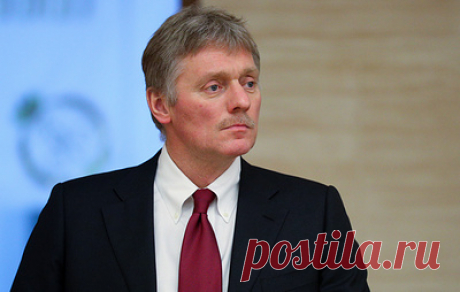Песков заявил о соблюдении всех основ макроэкономической стабильности в России. Представитель Кремля отметил, что &quot;рынки все развиваются по синусоиде, деньги приходят и уходят&quot;