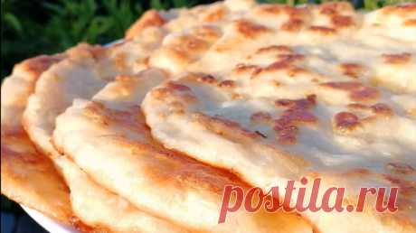 Супер вкусные лепешки с начинкой: готовим на сковороде По себе знаю, что иногда все блюда, которые готовила, приедаются, и хочется чего-то новенького. Поэтому предлагаю сегодня интересный и необычный рецепт: супер вкусные лепешки с начинкой. Начинка из...