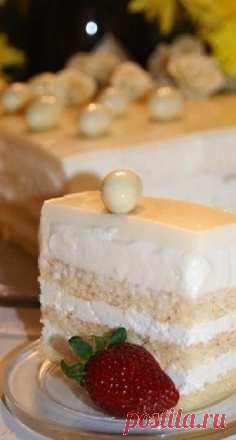 ​Торт Опера в белом 
Ингредиенты:Шоколад белый (200 г для мусса + 130 г для глазури) &mdash; 330 г&nbsp;Ликер (лимонный или ром 2 ст.л. для масляного крема + 2 ст.л. для мусса ) &mdash; 4 ст. л.&nbsp;Цедра лимона (1 ч.л. для масляного крема + 0,5 ч.л. для мусса + цедра половины лимона срезанная лентой для...