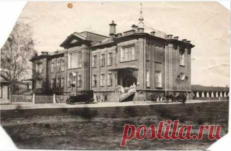 Фасад здания первого детского санатория в Москве у Преображенской заставы 1919 год.