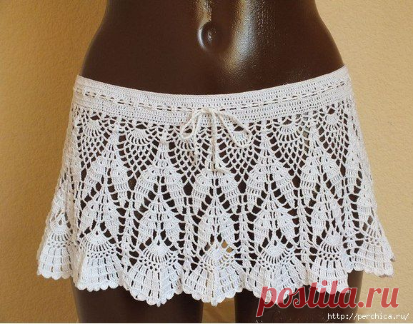 Ажурная красивая короткая юбка связанная крючком..