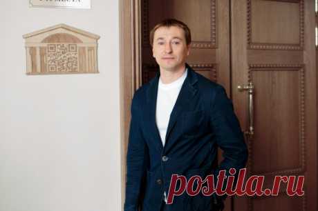 Сергей Безруков признался, что надеется дослужиться до генерала. На «Золотом Орле» в номинации «Лучшая мужская роль на телевидении» фигурировали сразу две его работы.