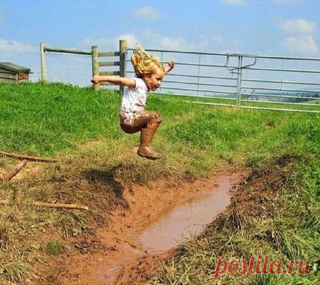 Если не в детстве,то когда?!))))