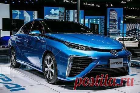 ☝Интересный факт 🚗Водородный седан Toyota Mirai признан лучшим экологичным автомобилем в мире ✔Напомню, что пробег на одной заправке достигает 650 километров ✔Восполнение запаса водорода занимает всего 3 минуты