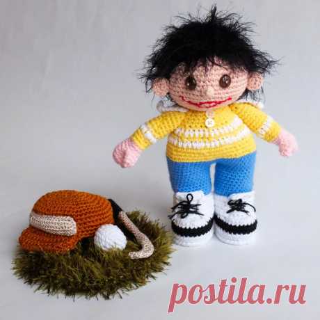 Игрушка вязаная крючком "Гольфист"
