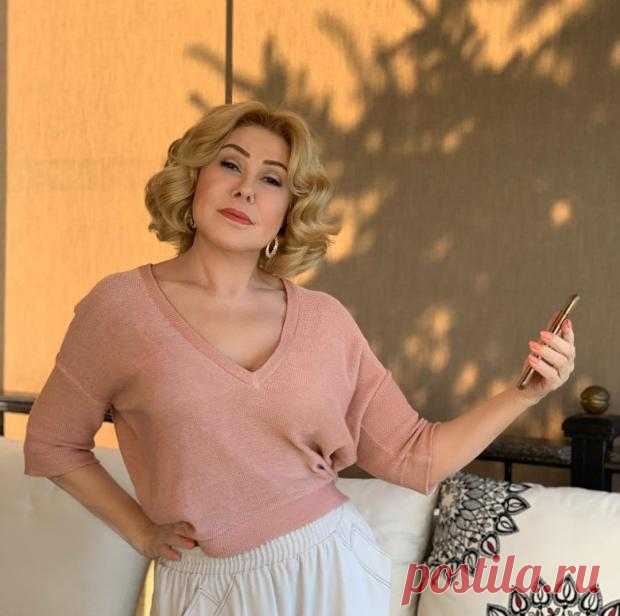 Тату от Любови Успенской: панда с автографом звезды украсила ногу поклонницы