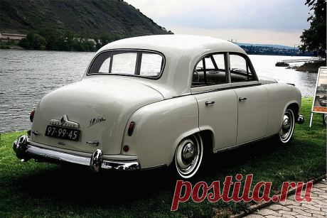 File:2007-09-08 2589 Borgward Hansa 1800 Heck, Bauzeit 1952-1954 (ret).jpg - Wikimedia Commons