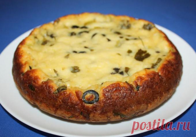 Сырный пирог с маслинами.