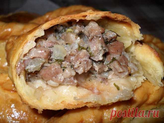 Караимские пирожки с мясом! Тесто хрустит, а начинка — объедение…