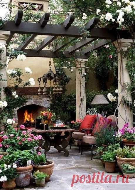 (1) outdoor room | Houses