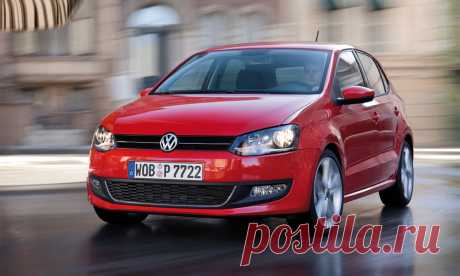 Volkswagen Polo — популярный компактный городской автомобиль B-класса со стильным дизайном и достаточно просторным салоном. Помимо титула «Лучший автомобиль 2010» по версии World Cars Awards машина получила главный приз и на европейском конкурсе COTY (Car of the Year), где почти каждый второй эксперт поставил Volkswagen Polo на первое место.