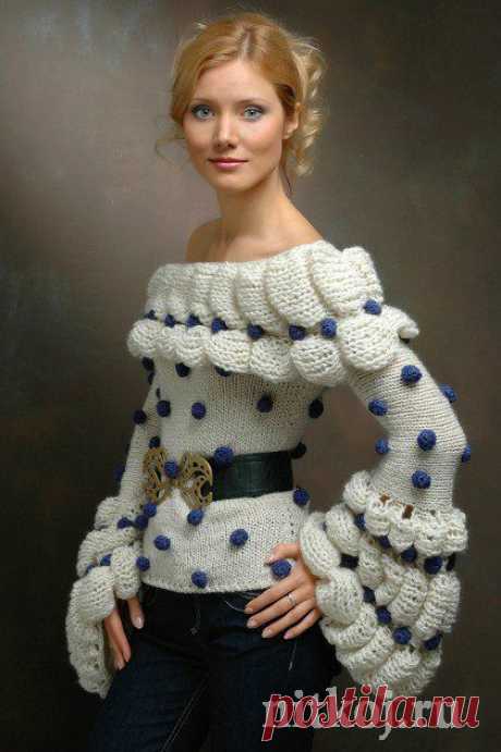 Белый пуловер с синими шишечками » Ниткой - вязаные вещи для вашего дома, вязание крючком, вязание спицами, схемы вязания