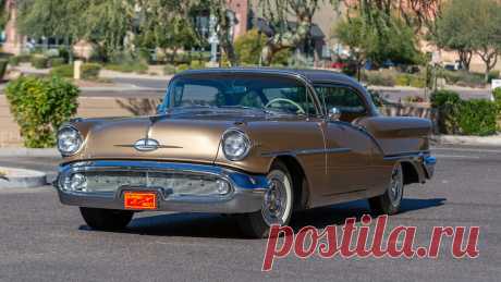 1957 Oldsmobile Super 88 Holiday Coupe | S66 | Phoenix 2019 | Mecum Auctions 1957 Oldsmobile Super 88 Holiday Coupe presented as Lot S66 at Glendale, AZ