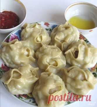 Манты по-узбекски 
http://povar.ru/recipes/manty_po-uzbekski-18397.html

Манты по-узбекски - пошаговый кулинарный рецепт на Повар.ру
Вы любите настоящие, сочные, ароматные манты и хотите приготовить их дома? Тогда обязательно обратите внимание на эти удивительно вкусные манты по-узбекски.
