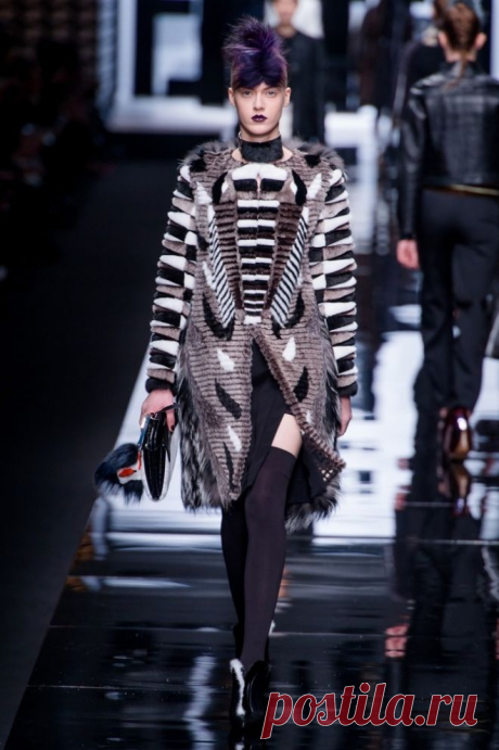 Новый показ итальянского бренда Fendi сезона осень-зима  2013-2014 года