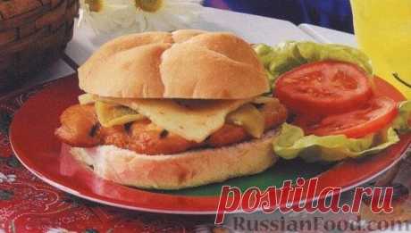 Рецепт: Гамбургер с куриным филе, приготовленный на гриле на RussianFood.com