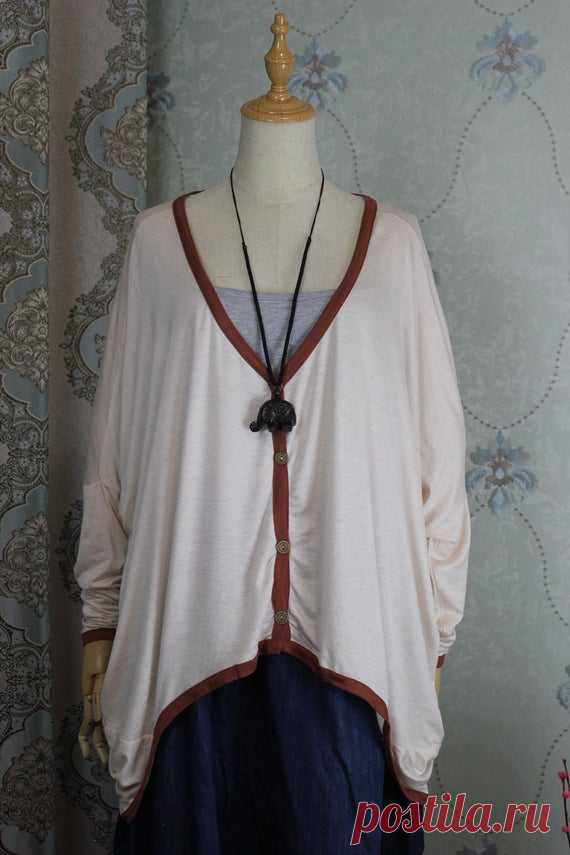 Women Oversize Knitted shirt, cotton top, Women Bat shirt, Tunics, Beige blouse 【Fabric】 cotton 【Color】 dark brown 【Size】 Shoulder width is not limited Shoulder + sleeve length 72cm/ 28  Bust 160cm/ 62  Length 57-80cm/ 22-31    Have any questions please contact me and I will be happy to help you.