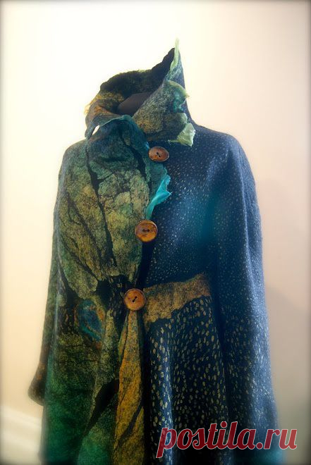 Peacock seamless Butterfly Jacket | felting