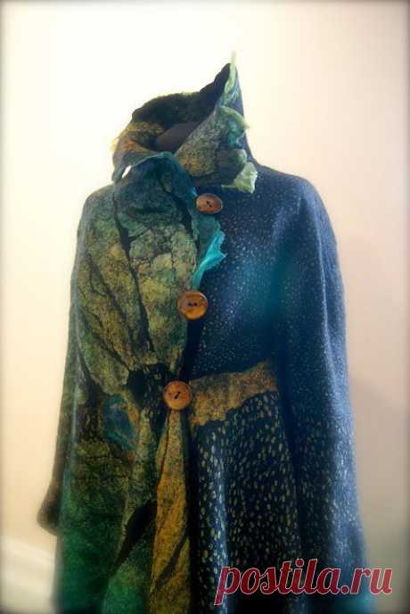 Peacock seamless Butterfly Jacket | felting