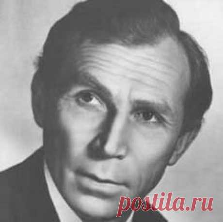 Сегодня 07 июля в 1922 году родился(ась) Иван Лапиков