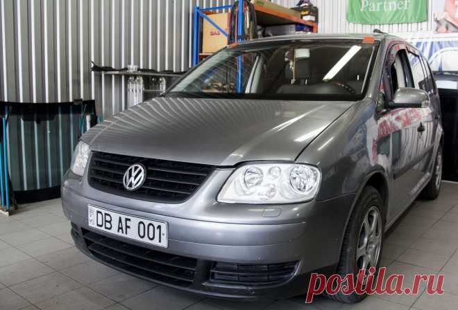Лобовое стекло на Volkswagen Sharan в Кишиневе. Установка, ремонт и продажа