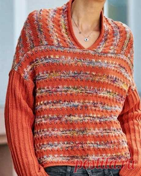оригинальный пуловер с интересным переходом от одного цвета пряжи к другому. вязание спицами |. схема и описание
