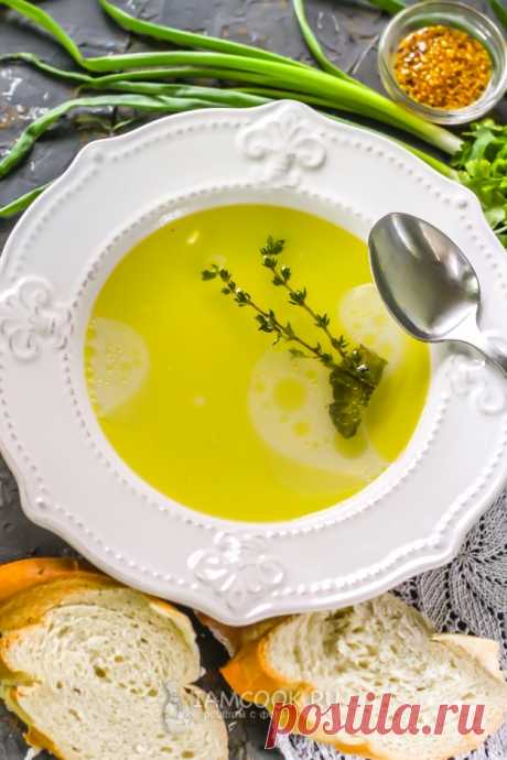 Куриный бульон — рецепт с фото на Русском, шаг за шагом. Как варить куриный бульон? Куриный бульон - идеальное самостоятельное блюдо и отличный ингредиент для создания каш, плова, супов и борщей. #рецепт #суп #бульон #куриный_бульон #курица #еда